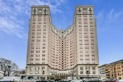 5555 N Sheridan Rd #1409, Chicago, IL 60640