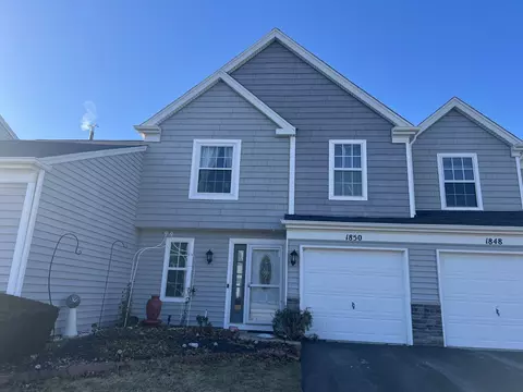 1850 Plebble Beach Cir, Elgin, IL 60123 photo 1