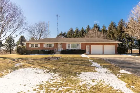 403 Walnut St, Leonore, IL 61332