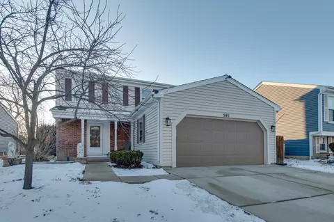 580 S Garden Ave, Roselle, IL 60172