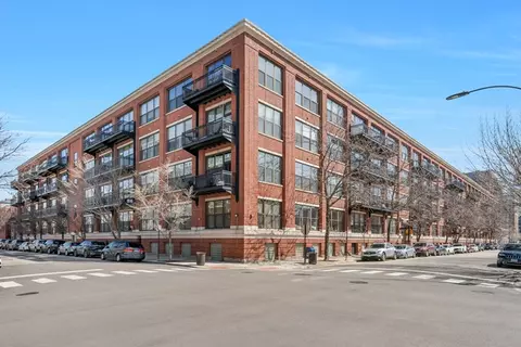 1040 W Adams St #608, Chicago, IL 60607