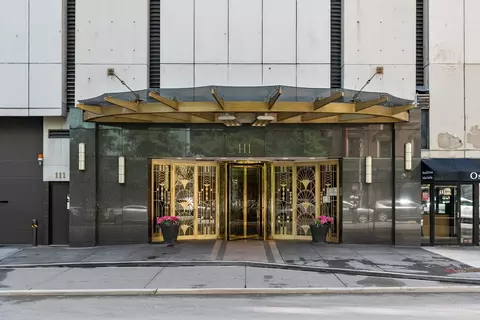 111 E Chestnut St #22D, Chicago, IL 60611