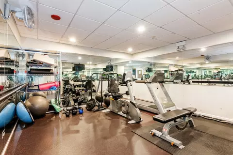 111 E Chestnut St #22D, Chicago, IL 60611 photo 16