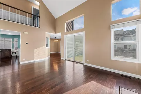 Living - 445 Harvard Ln, Bartlett, IL 60103 photo 3 of 3