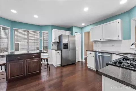 Kitchen - 445 Harvard Ln, Bartlett, IL 60103 photo 1 of 3