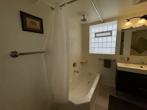 Bath - 9115 Sheridan Ave, Brookfield, IL 60513 photo 2 of 3