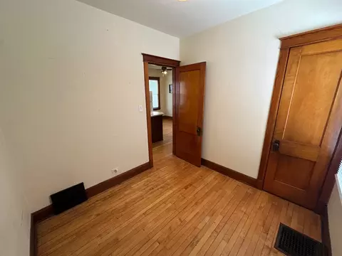 Bedroom - 9115 Sheridan Ave, Brookfield, IL 60513 photo 1 of 3