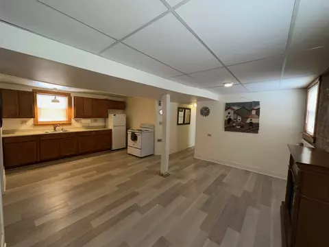Living - 9115 Sheridan Ave, Brookfield, IL 60513 photo 6 of 6