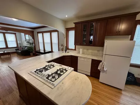 Kitchen - 9115 Sheridan Ave, Brookfield, IL 60513 photo 1 of 3