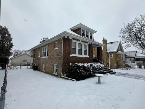 Exterior - 9115 Sheridan Ave, Brookfield, IL 60513 photo 3 of 5