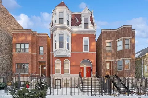 3246 S Prairie Ave #2, Chicago, IL 60616