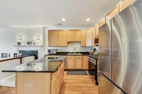1401 N Artesian Ave #2, Chicago, IL 60622 photo 8