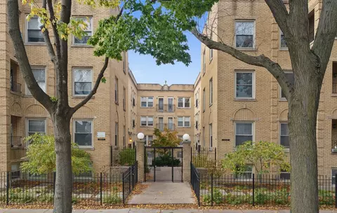 4714 N Bernard St #1W, Chicago, IL 60625
