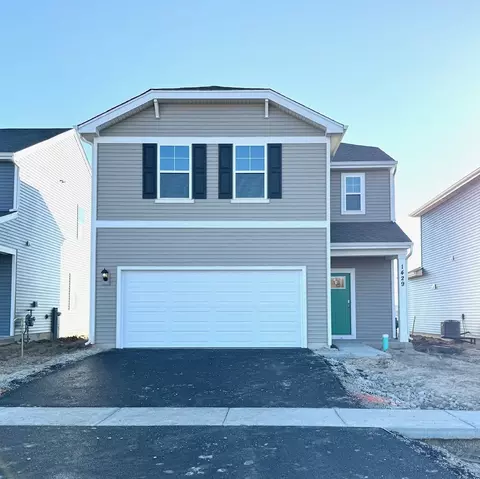 1429 Grand Tetons Dr, Pingree Grove, IL 60140