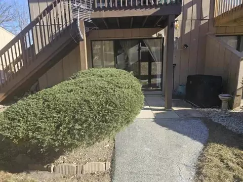 45 Nassau Colony #6, Fox Lake, IL 60020