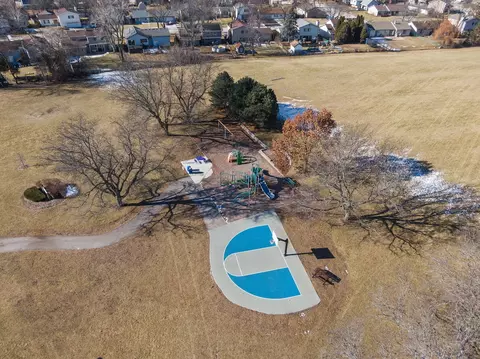 794 Voyager Dr, Bartlett, IL 60103 photo 41