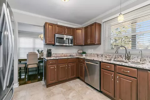 794 Voyager Dr, Bartlett, IL 60103 photo 10