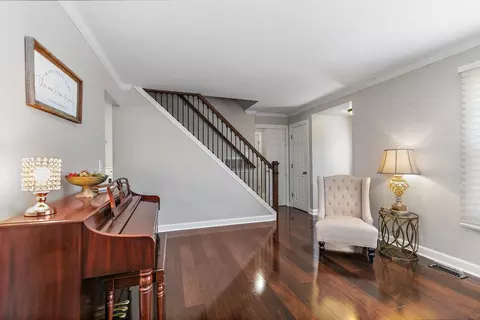794 Voyager Dr, Bartlett, IL 60103 photo 2