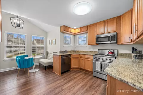 Kitchen - 819 Adderly Ln, Gurnee, IL 60031 photo 1 of 3