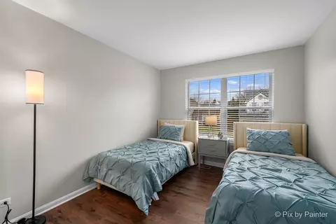 Bedroom - 819 Adderly Ln, Gurnee, IL 60031 photo 3 of 5