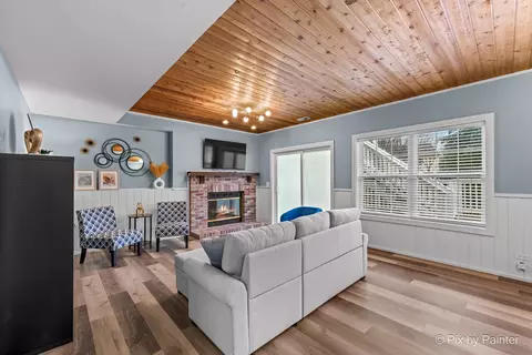 Other - 819 Adderly Ln, Gurnee, IL 60031 photo 3 of 5