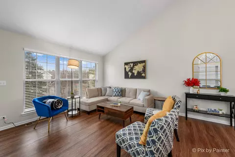 Living - 819 Adderly Ln, Gurnee, IL 60031 photo 1 of 3