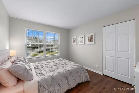 Bedroom - 819 Adderly Ln, Gurnee, IL 60031 photo 4 of 5