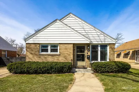 1116 Gardner Rd, Westchester, IL 60154