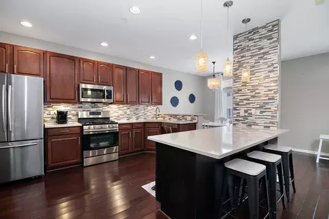 Kitchen - 17639 S Gilbert Dr, Lockport, IL 60441 photo 3 of 4