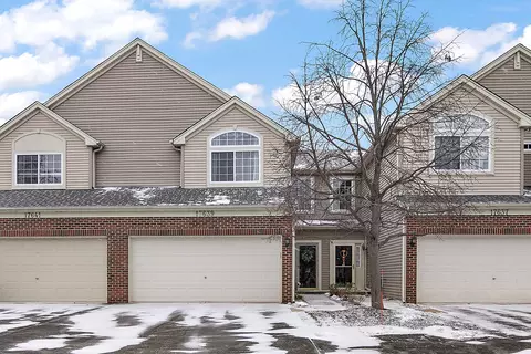 17639 S Gilbert Dr, Lockport, IL 60441