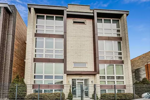 3209 N Elston Ave #2N, Chicago, IL 60618