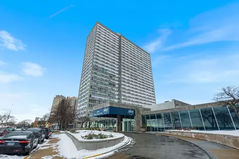 4800 S Chicago Beach Dr #401S, Chicago, IL 60615