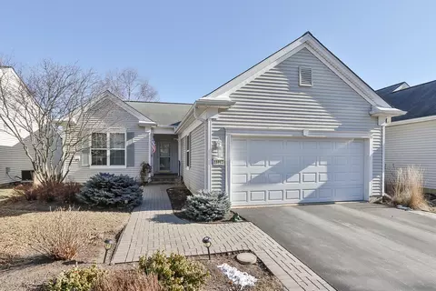 11862 Ludbury Rdg, Huntley, IL 60142