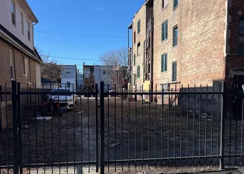 8028 S Ellis Ave, Chicago, IL 60619