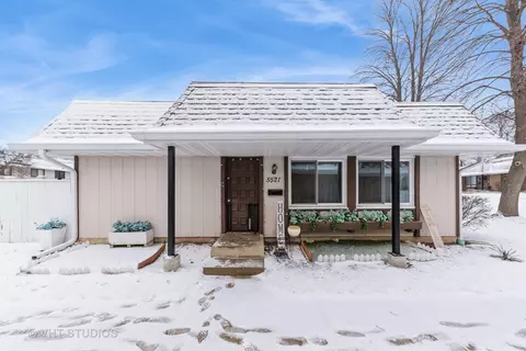 5521 Pebblebeach Dr, Hanover Park, IL 60133