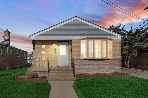 4450 W 81st Pl, Chicago, IL 60652