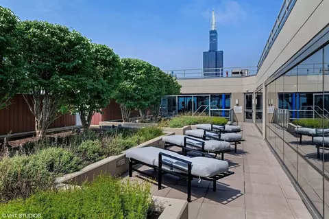 Exterior - 65 E Monroe St #4510, Chicago, IL 60603 photo 3 of 3