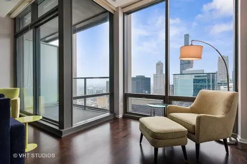 Living - 65 E Monroe St #4510, Chicago, IL 60603 photo 4 of 4