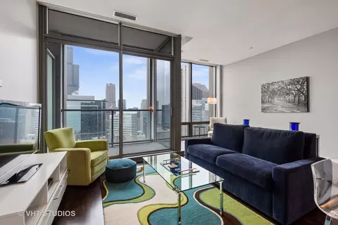 Living - 65 E Monroe St #4510, Chicago, IL 60603 photo 2 of 4