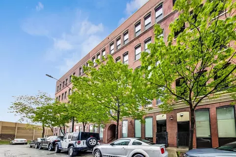 400 S Green St #208, Chicago, IL 60607