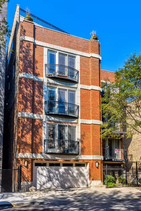 1514 W Thomas St #PH, Chicago, IL 60642