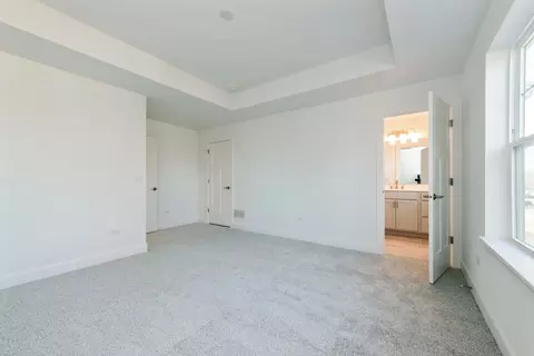 Bedroom - 122 E Main St #2-2, Cary, IL 60013 photo 1 of 3