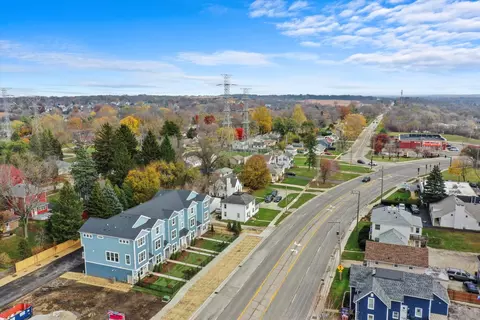 View/Area - 122 E Main St #2-2, Cary, IL 60013 photo 2 of 2