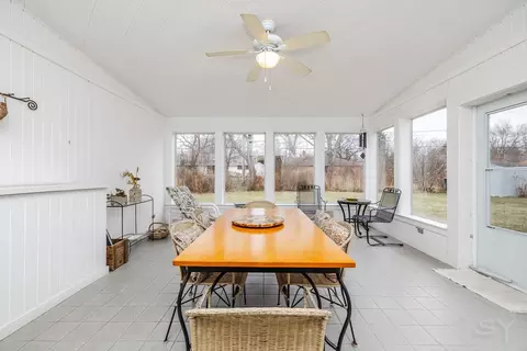 Exterior - 734 Windsor Rd, Glenview, IL 60025 photo 4 of 5
