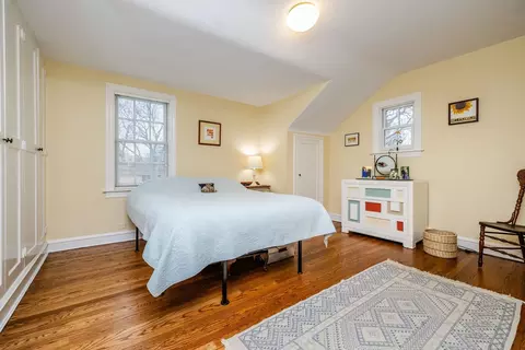Bedroom - 734 Windsor Rd, Glenview, IL 60025 photo 1 of 3