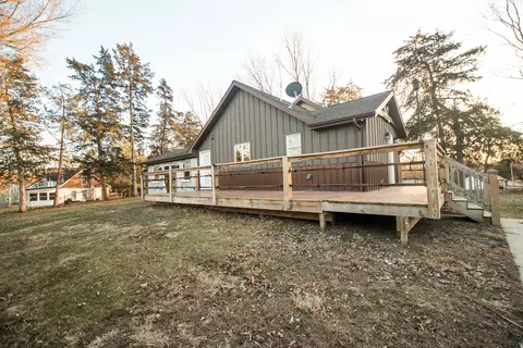 7981 S Pine St, Dixon, IL 61021 photo 2