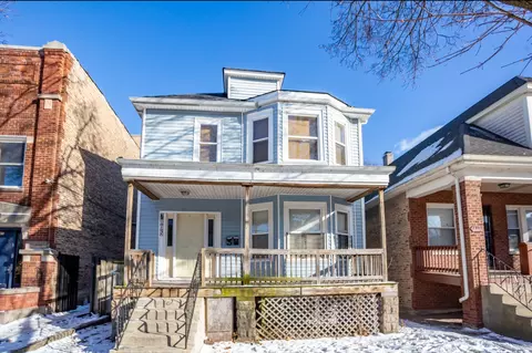 7805 S Burnham Ave, Chicago, IL 60649