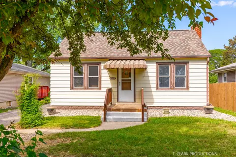1167 S State St, Aurora, IL 60505 photo 3