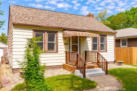 1167 S State St, Aurora, IL 60505 photo 4