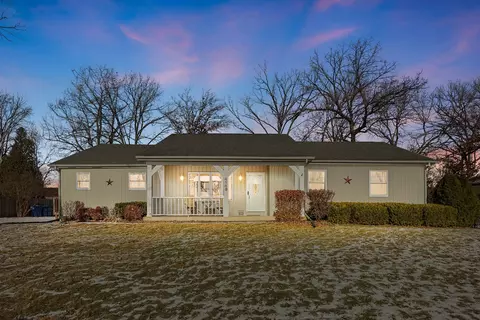 4148 Jeffery Ave, Gurnee, IL 60031